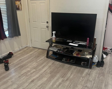 324 Naugatuck Avenue - Photo Thumbnail 3