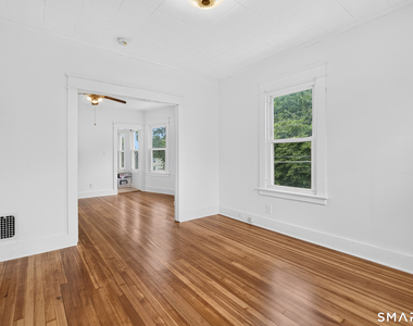 46-48 Tenth Street - Photo Thumbnail 3