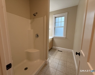 217 Beacon Street - Photo Thumbnail 11