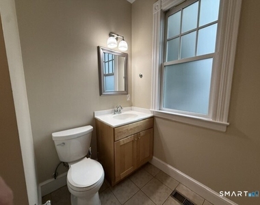 217 Beacon Street - Photo Thumbnail 12