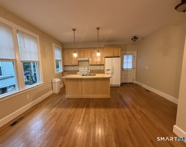 217 Beacon Street - Photo Thumbnail 6