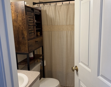 309 C Halladay Drive - Photo Thumbnail 2