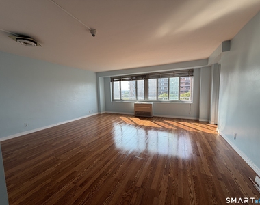 100 York Street - Photo Thumbnail 5