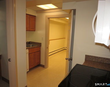 232 Main Street - Photo Thumbnail 4