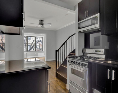  East 26th Street - Photo Thumbnail 2
