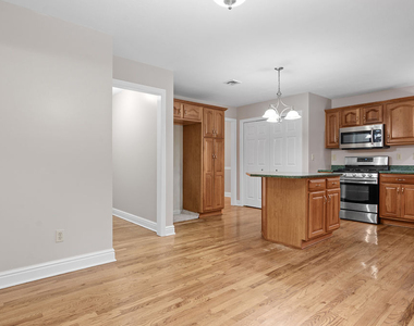 8310 Reagan Drive - Photo Thumbnail 8
