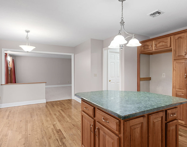 8310 Reagan Drive - Photo Thumbnail 6