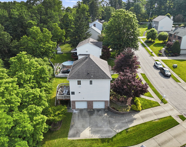 8310 Reagan Drive - Photo Thumbnail 29