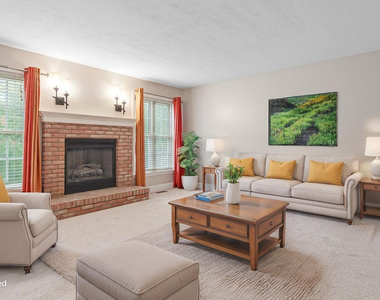 8310 Reagan Drive - Photo Thumbnail 10