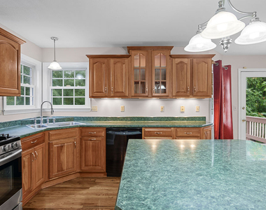 8310 Reagan Drive - Photo Thumbnail 5
