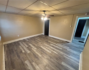 603 E 18th - Photo Thumbnail 17