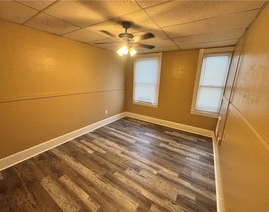 603 E 18th - Photo Thumbnail 15