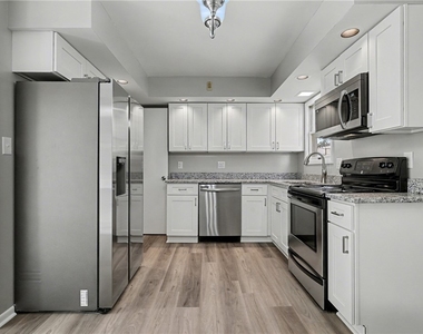 841 E Lutton St - Photo Thumbnail 9