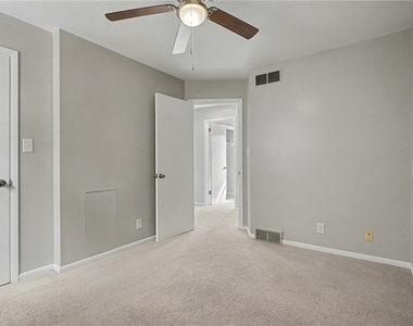 841 E Lutton St - Photo Thumbnail 18