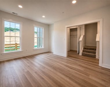 307 Palisade Way - Photo Thumbnail 6