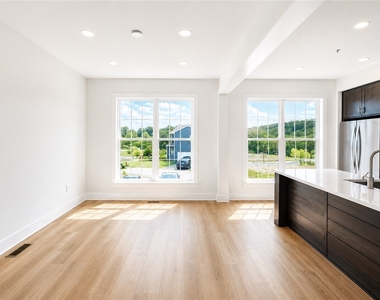 307 Palisade Way - Photo Thumbnail 19