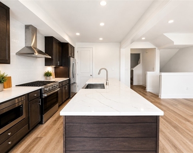 307 Palisade Way - Photo Thumbnail 17
