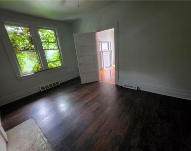 4529 Friendship Avenue - Photo Thumbnail 7