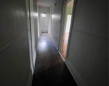 4529 Friendship Avenue - Photo Thumbnail 4