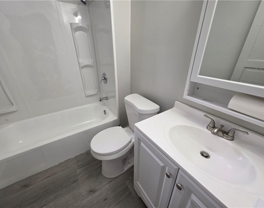 4529 Friendship Avenue - Photo Thumbnail 16