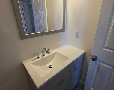 219 5th Street - Photo Thumbnail 12