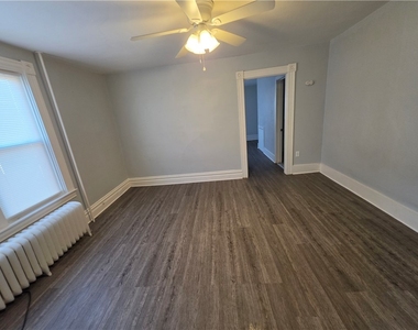 219 5th Street - Photo Thumbnail 2