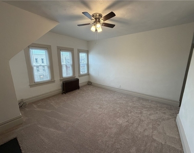245 S Millvale Ave - Photo Thumbnail 5