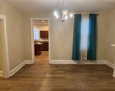 1130 Goettman St - Photo Thumbnail 10