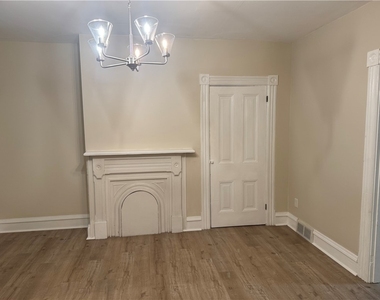 1130 Goettman St - Photo Thumbnail 9