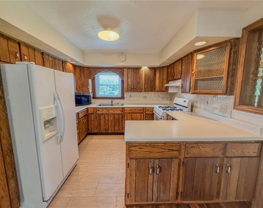 112 Heinz Rd - Photo Thumbnail 12