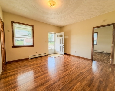 112 Heinz Rd - Photo Thumbnail 10