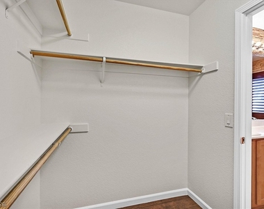 5840 Coconut Creek Street - Photo Thumbnail 14