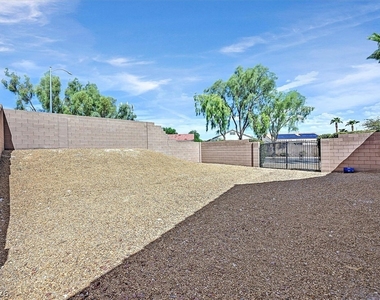 5840 Coconut Creek Street - Photo Thumbnail 22