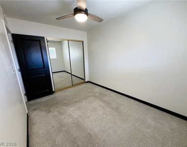 328 Linn Lane - Photo Thumbnail 27