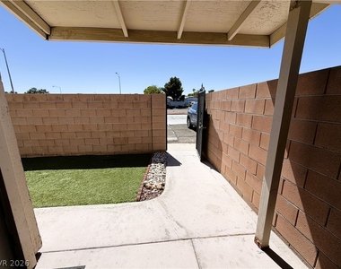 328 Linn Lane - Photo Thumbnail 38