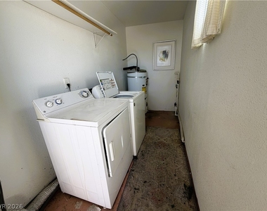 328 Linn Lane - Photo Thumbnail 37