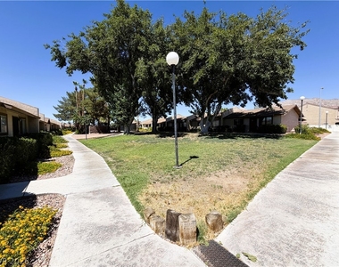328 Linn Lane - Photo Thumbnail 2