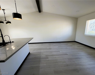 328 Linn Lane - Photo Thumbnail 29