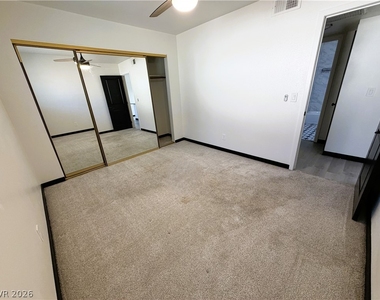 328 Linn Lane - Photo Thumbnail 22