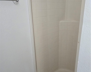 1662 N Lamont Street - Photo Thumbnail 11