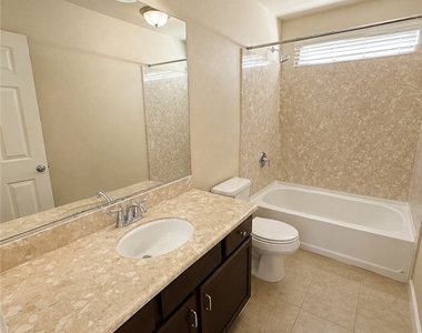 6852 Cavatina Avenue - Photo Thumbnail 2