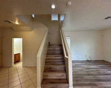 261 Dizzy Petunia Court - Photo Thumbnail 11