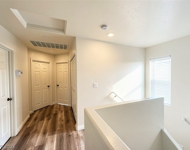 261 Dizzy Petunia Court - Photo Thumbnail 12