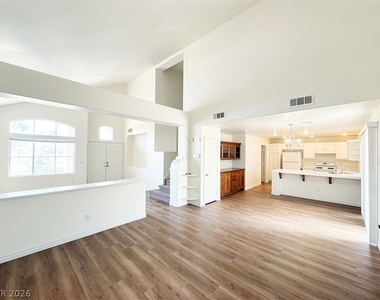 261 Dizzy Petunia Court - Photo Thumbnail 6