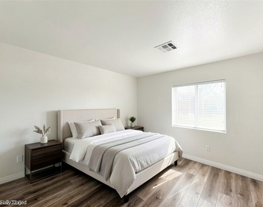 261 Dizzy Petunia Court - Photo Thumbnail 20