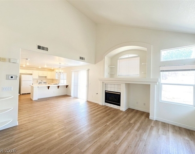 261 Dizzy Petunia Court - Photo Thumbnail 8