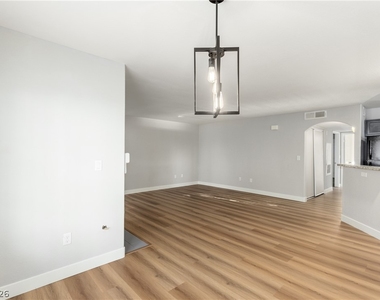 4304 W Lake Mead Boulevard - Photo Thumbnail 8