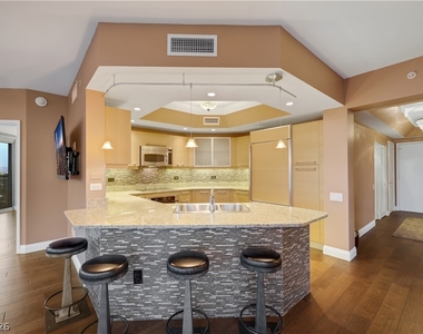 322 Karen Avenue - Photo Thumbnail 5