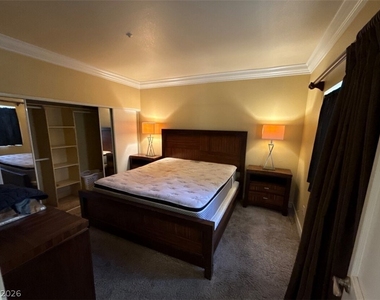 230 E Flamingo Road - Photo Thumbnail 9