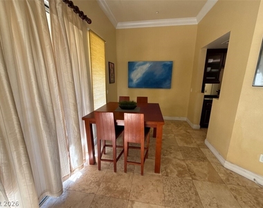 230 E Flamingo Road - Photo Thumbnail 3